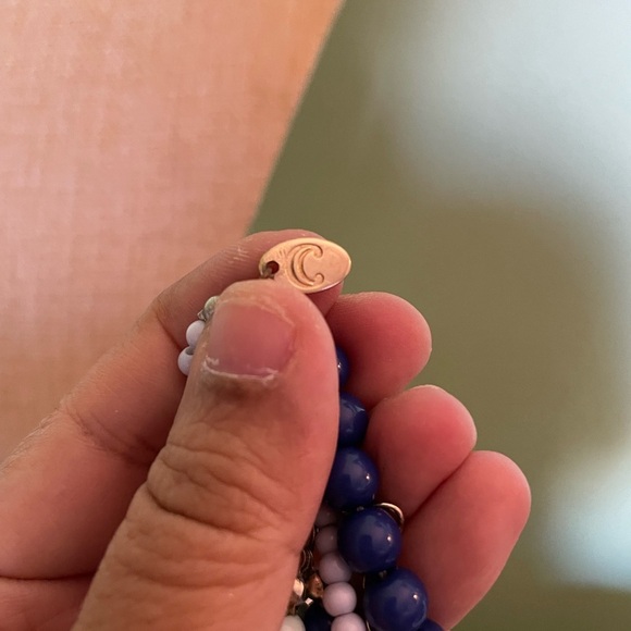 2 Piece Charming Charlie Blue and White Beaded Necklace and matching bracelet - Picture 2 of 8